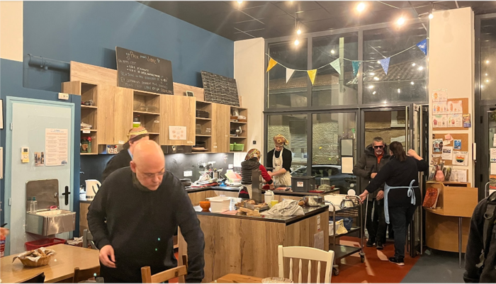 Les petites cantines